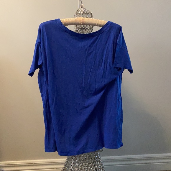 Blue T-Shirt from American Eagle - Picture 3 of 3